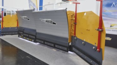 IAE25 press release image of Metal Pless Airportmaxx snow removal system